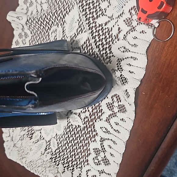 SALE FOR 24 HRS. LOUIS VUITTON EPI, guc - Picture 5 of 17